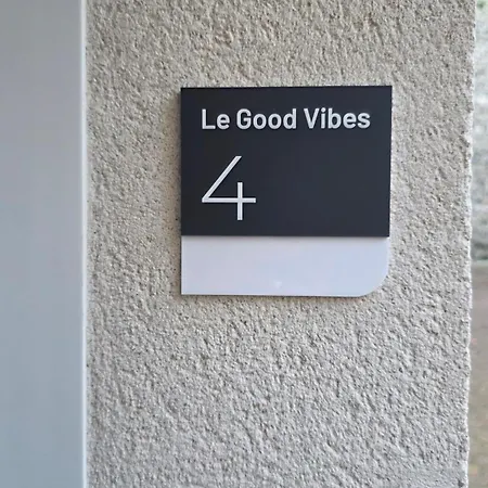 Le Good Vibes